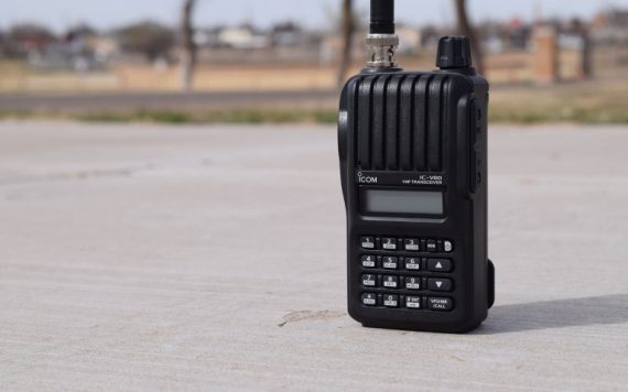 ICOM  IC-V80 4
