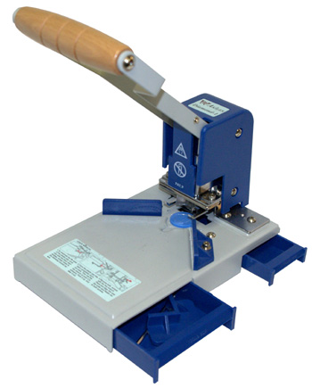 AKILES DIAMOND AD-1 2