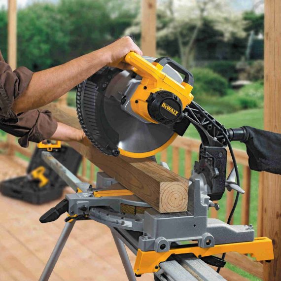 DEWALT DW715 4