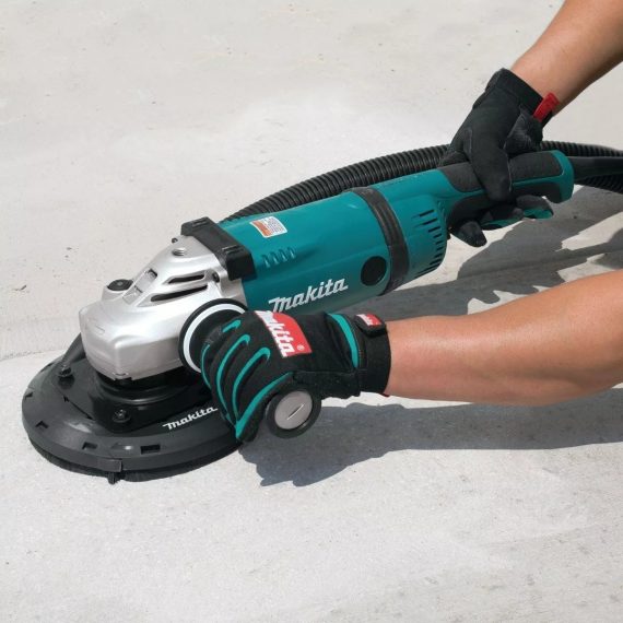 MAKITA GA7040S 3