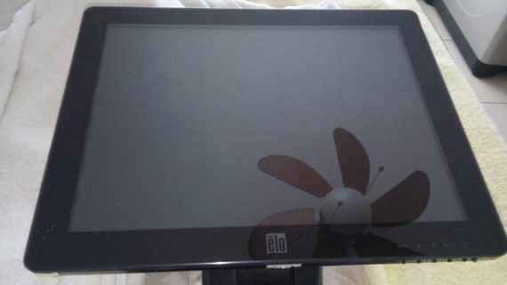 ELO TOUCH Elo 1517L 4